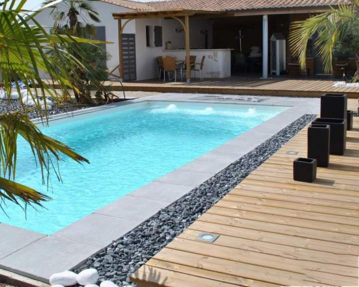 Piscine à coque Pau