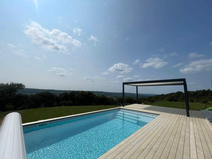 Aménagement de plage de piscine Pau