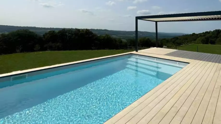 Installation de piscine à coque Pau